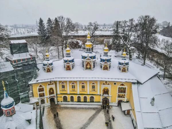 Новогоднее путешествие по городам-крепостям: Новгород, Псков, Изборск, Печоры